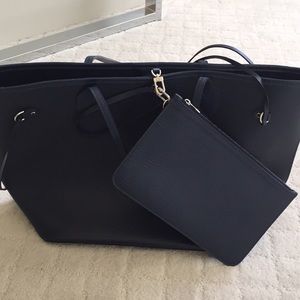 LV authentic  Never Full MM Epi Leather Indigo